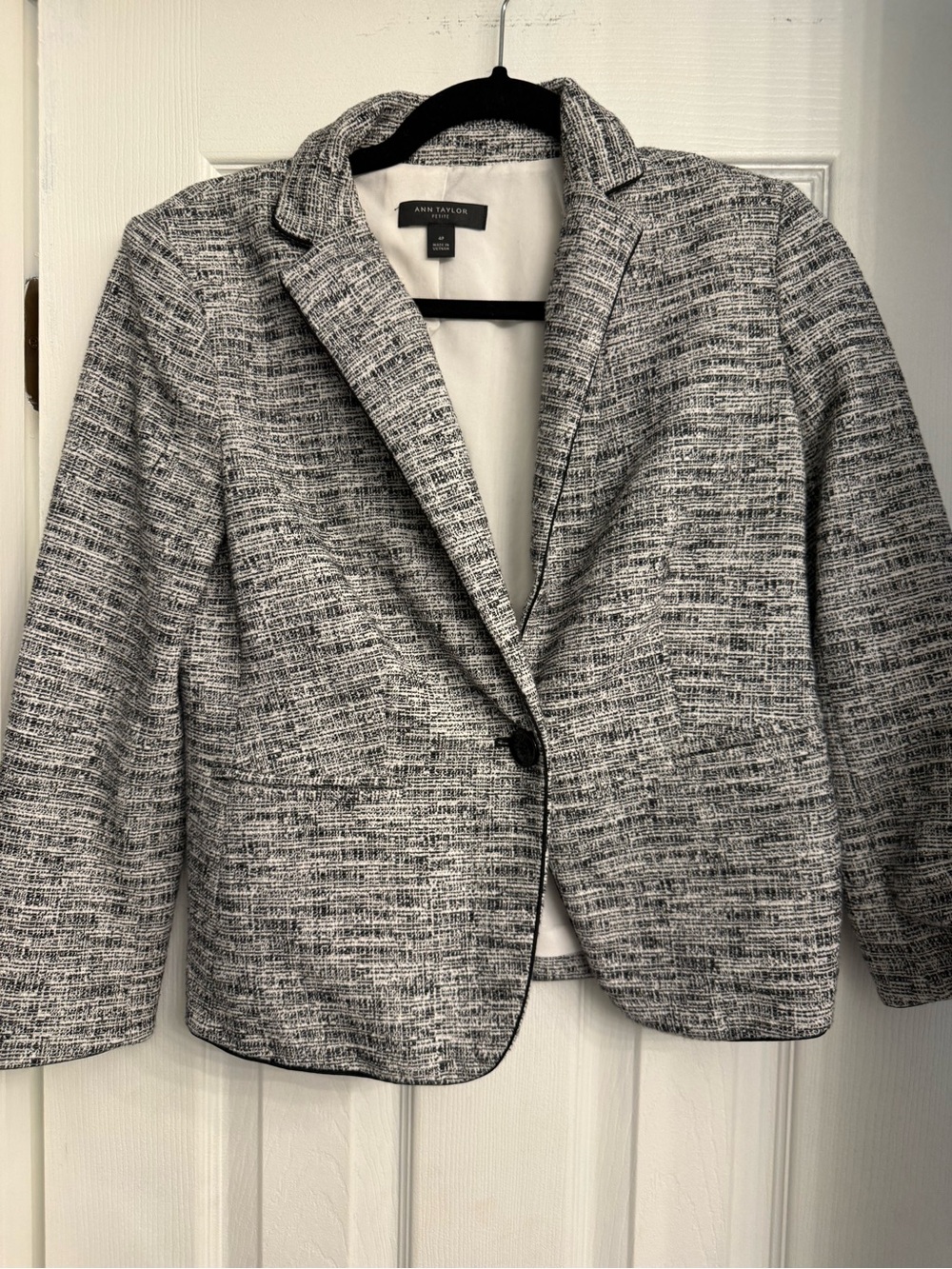 Ann Taylor Black and White Textured Tweed Single-Button Blazer